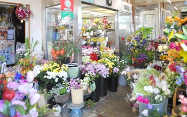 「プリンス　花の店」　（北海道赤平市）の花屋店舗写真2